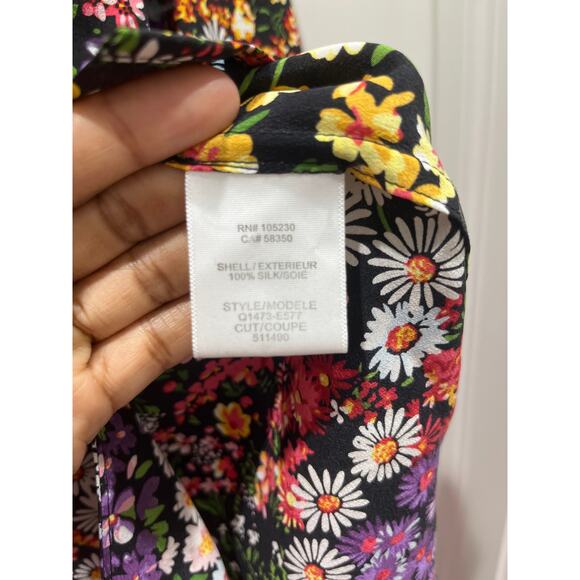 Equipment Femme Black Floral Silk Button Up Blouse Sz M - Picture 4 of 7